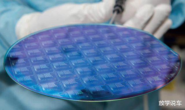 光刻机|286台光刻机和1340亿元！ASML正式宣布新消息，EUV光刻机信息量大