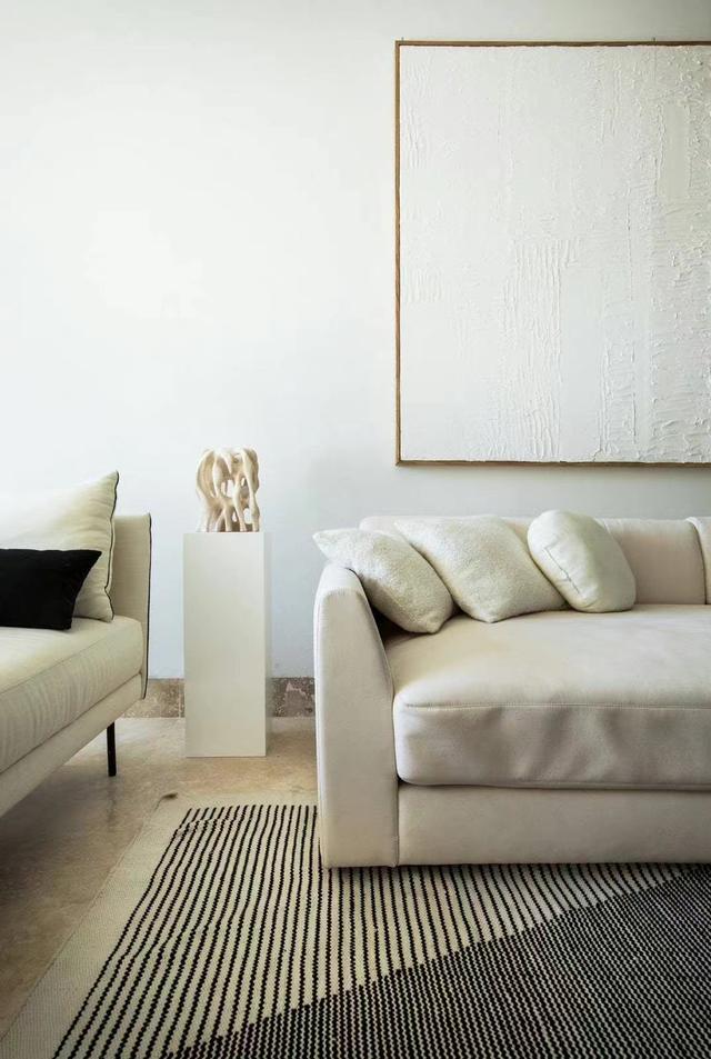 88㎡日式与北欧结合公寓,温柔米色调、植物营造清新自然之感