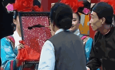 春晚|春晚小品的本质，原来就是嗑CP