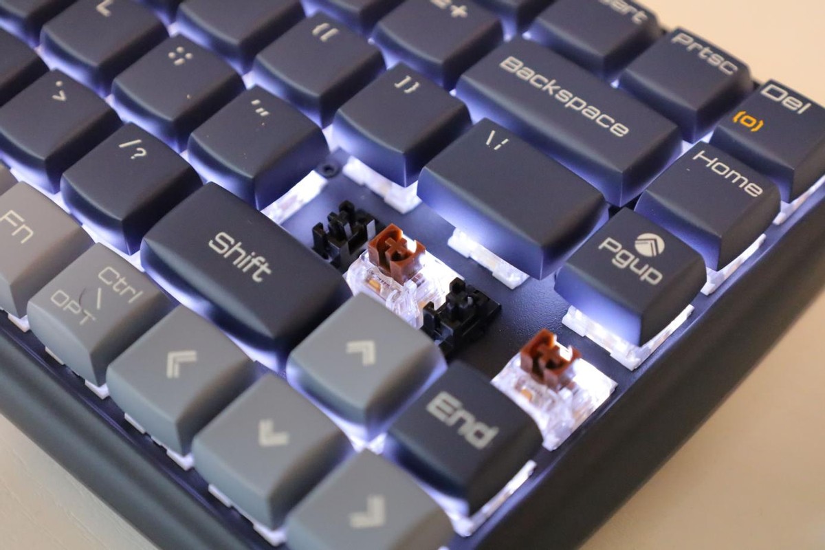 键盘真的不错，办公游戏轻松胜任，杜伽Hi Keys双模机械键盘体验。