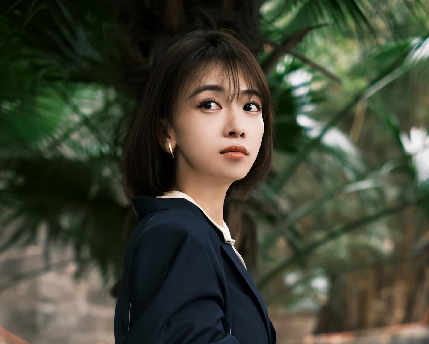 檀健次|4.9图：杨丞琳 陈飞宇 鞠婧祎 檀健次 白敬亭 黄明昊 张韶涵 张若昀 陈坤