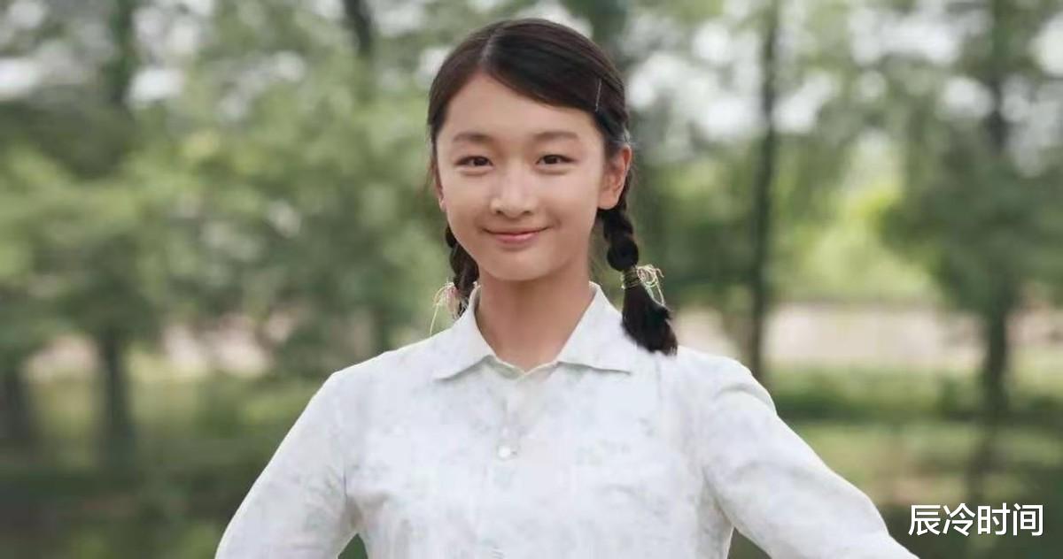 周冬雨|长得一副丫鬟相,硬演第一美女,这些女星们都栽了