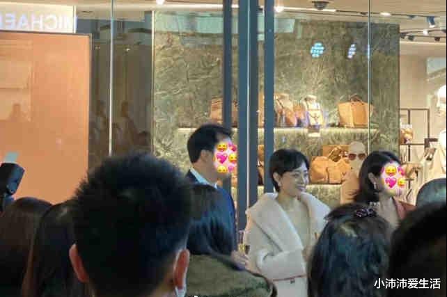 徐冬冬|孙俪肉眼可见的老去，生图眼袋下垂有了中年感，越来越像李玲玉！