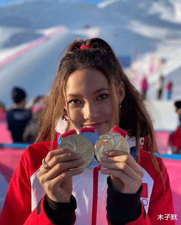 福原爱|别拿苏翊鸣和谷爱凌炒CP了,这一对“世界第一初恋”让人意难平