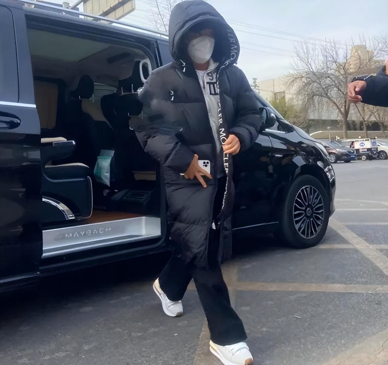 陈岚|春晚明星阵容路透!王宝强穿万元羽绒服很减龄,撒贝宁现身呼声高