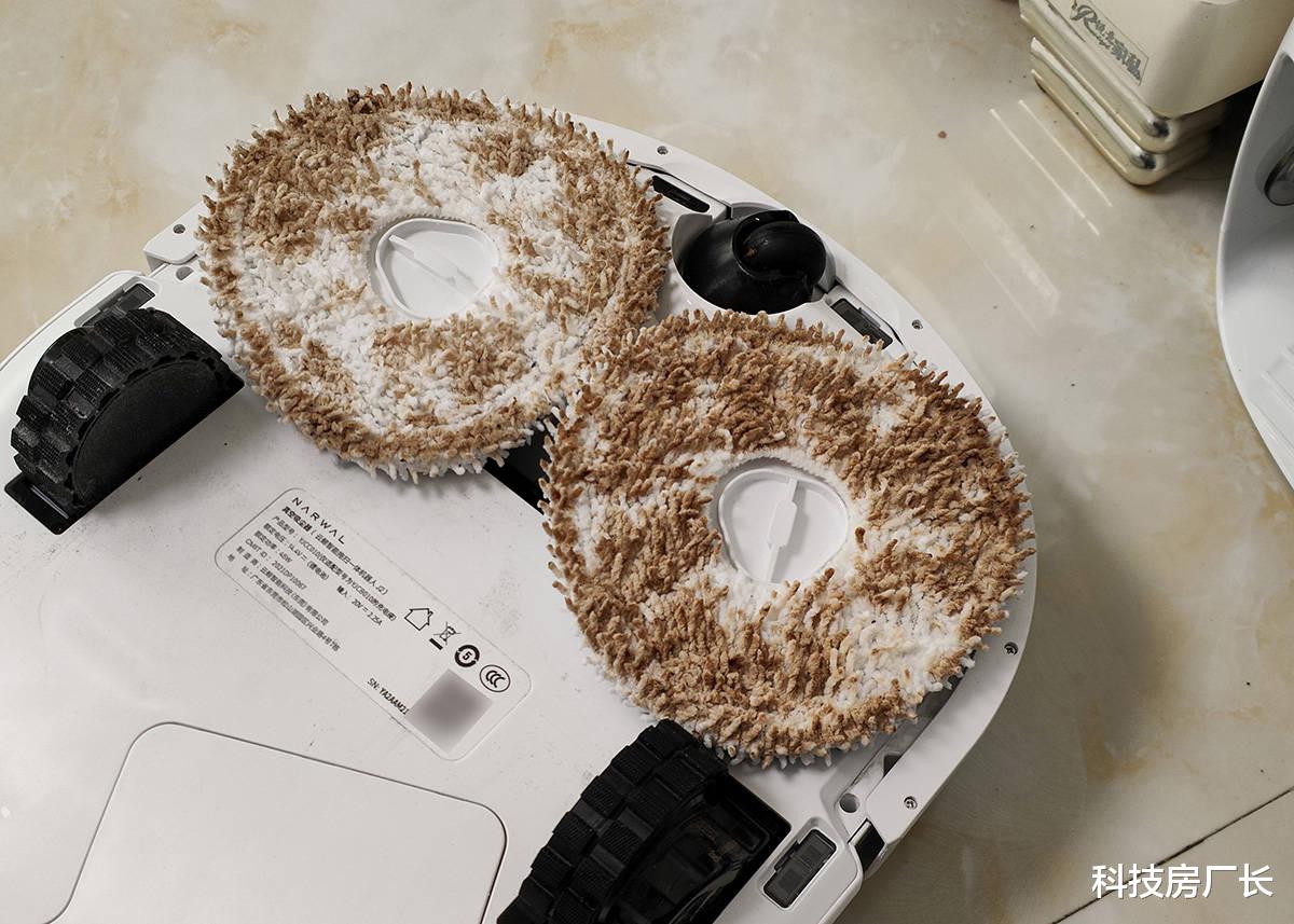 一体机|这是洗衣机还是扫地机,它还会自己洗拖布,云鲸J2扫拖一体机使用体验