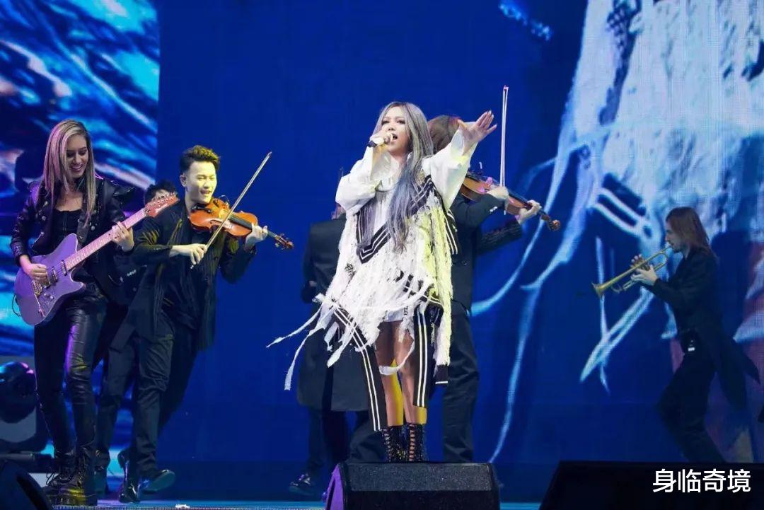 演唱会|吸金上亿,连开12场,确诊人数不断增加,这场数十万人的狂欢背后是场灾难!