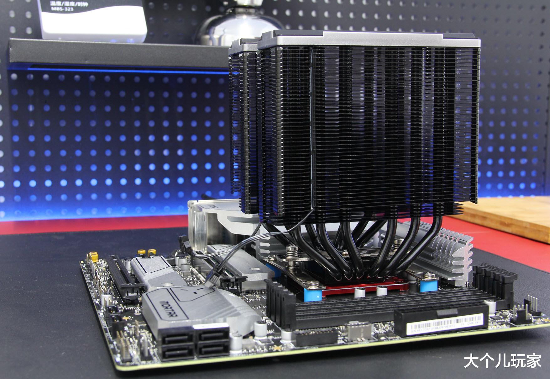 双子星|以身试法!微星B660迫击炮MAX带领超频三双子星硬扛12700超外频