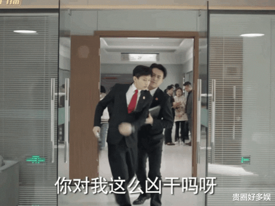 靳东|靳东为什么能演好方远,导演只用一句话证明了,更换表演方式效果更佳