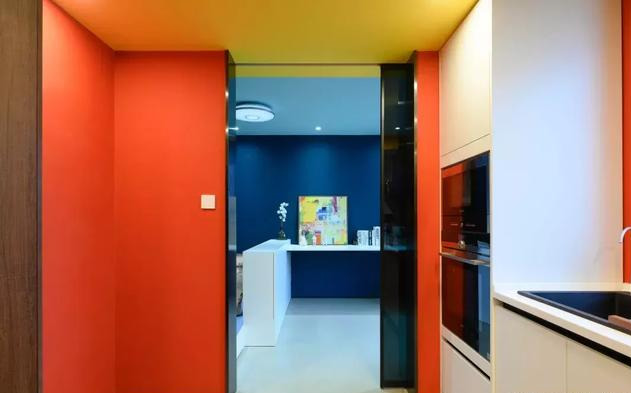 全屋用色块拼接，老公禁止刷白墙！装满只有45㎡小屋，太惊艳了