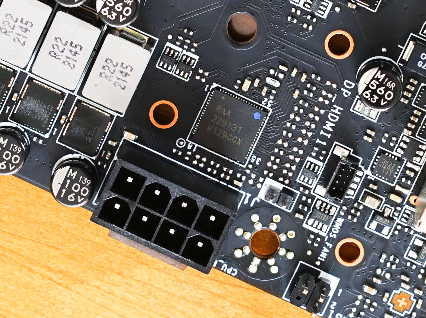 meg|暗黑系加持,12代平台超猛小钢炮!微星MEG Z690i UNIFY暗影图赏