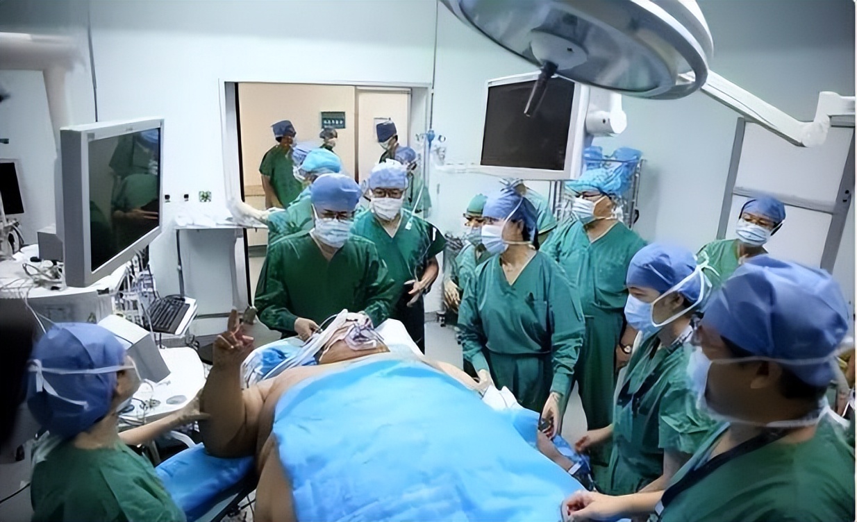 张敏|中国第一胖王浩楠：年入400万娶漂亮老婆