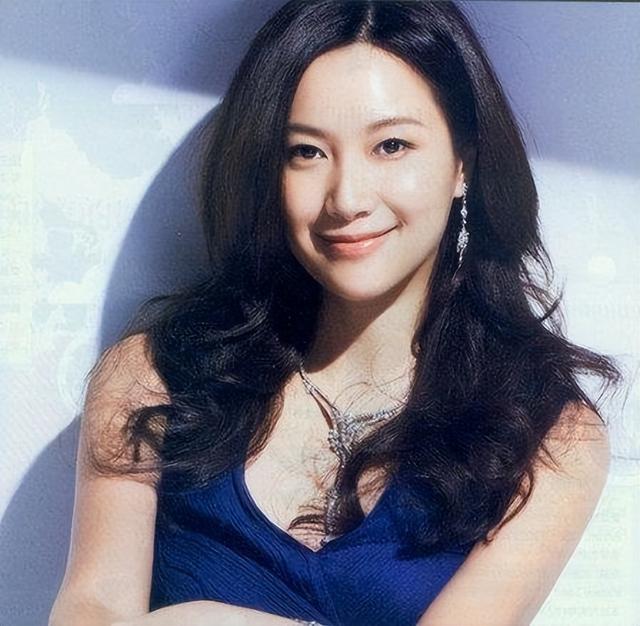 徐静蕾|被指“不婚主义”，徐静蕾霸气回应：老娘结不结婚，关你什么事？