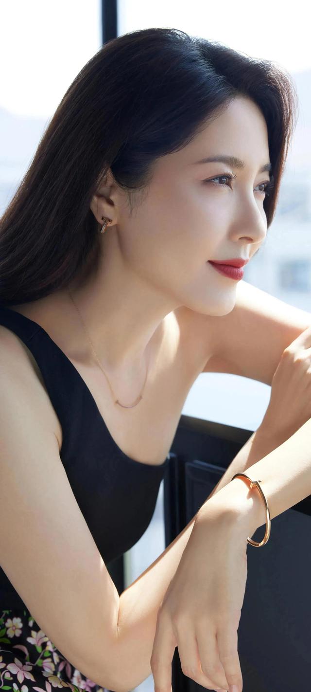 曾黎|分享美图—成熟性感的女神曾黎