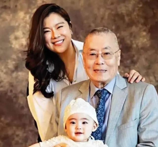 刘诗昆|孙颖：41岁嫁入豪门，44岁为81岁的老公生下女儿，还想拼二胎