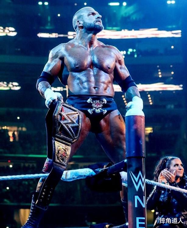wwe|WWE王大锤正式宣布退役！亲口爆料自己曾出现心脏衰竭