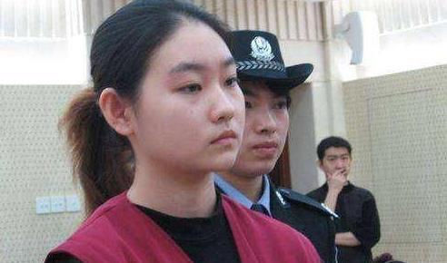 冯巩|曾遭遇保姆“性敲诈”,叫嚣让他身败名裂,冯巩:身正不怕影子歪