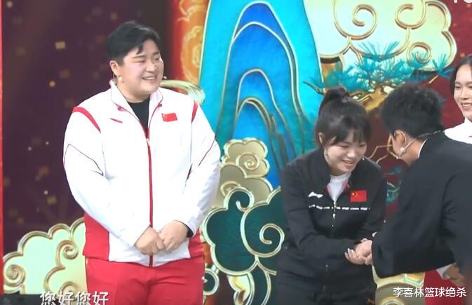 春晚|奥运冠军上各地春晚！孙一文抓福袋全中，杨倩巩立姣同框郭麒麟