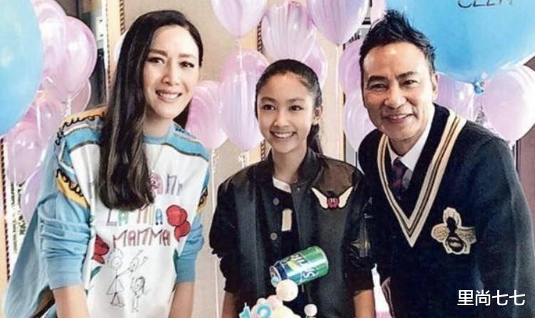 任达华 任达华老婆这妆容太吓人，满脸褶子太老气，女儿外形优秀但气场弱