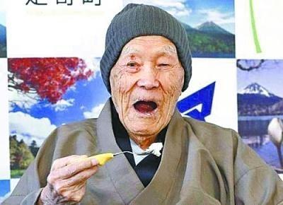 哮喘|世界最长寿男性去世，享年113岁，家人说：生前他每天要做5件事