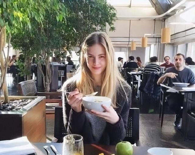 姆巴佩|姆巴佩女友曝光！交往4年对方是00后白富美，24岁事业爱情双丰收