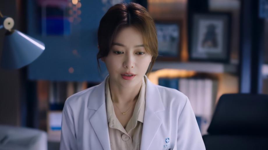 杨幂|杨幂《谢谢你医生》首波口碑出炉了！打分评价“一针见血”