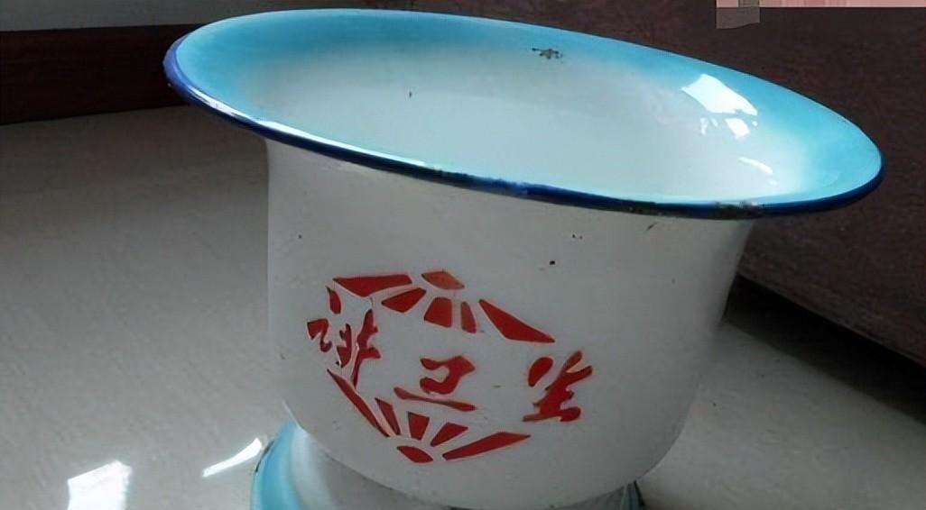 正消失在中国家庭的21个家具用品，被时代趋势谁也躲不过