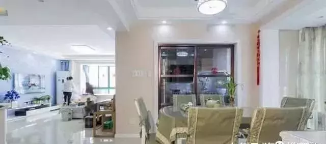 老公给客厅做了个“小地台”,完工后立马多出一间房!晒一晒!