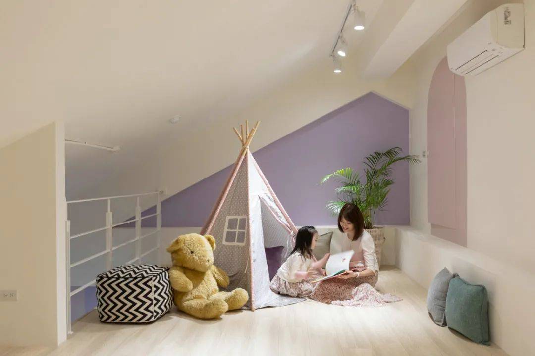 住在一楼深受楼上噪音祸害，弃房买顶楼，居住舒适感绝了！