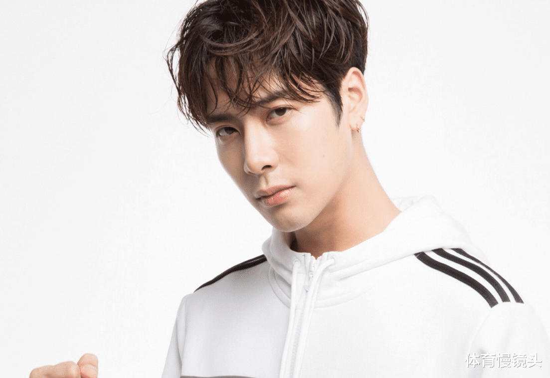 王嘉尔|流量艺人会在意绯闻,但王嘉尔想做的是音乐人,是商界企业家