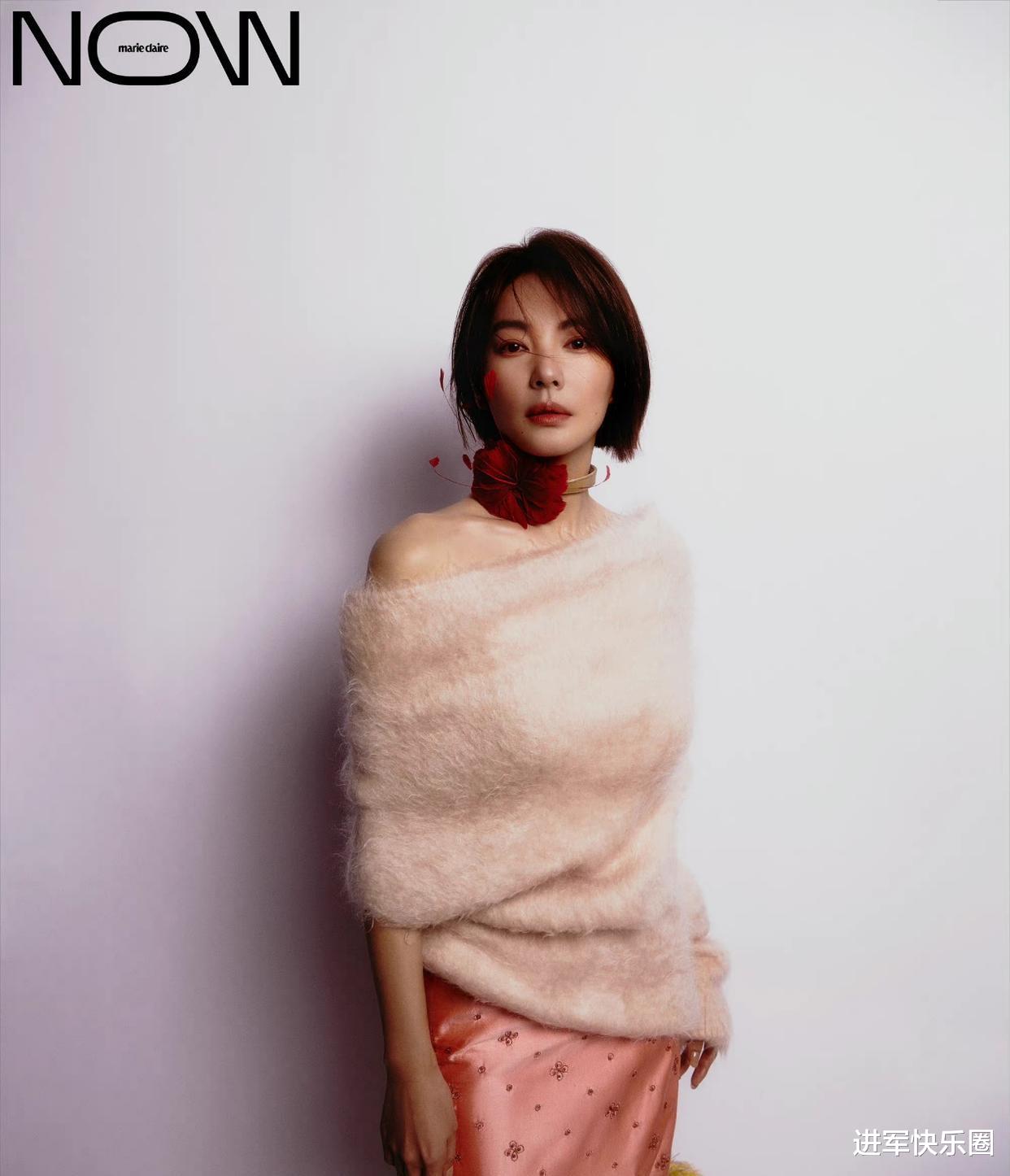 张雨绮|张雨绮十月封面大片,死亡角度怼脸拍摄,颜值依旧能打,锁骨惊艳