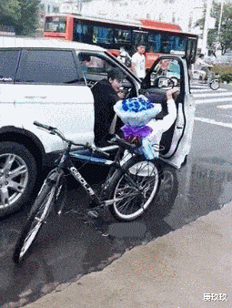 娱乐圈|央视爸爸：拯救不了娱乐圈，那我就接手娱乐圈