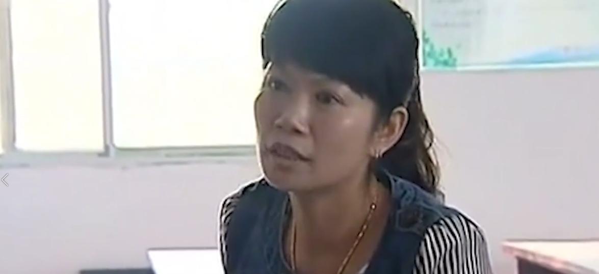 老屋拆迁补偿500万!绝症父亲竟跪求女儿放弃,直言:都要给你哥