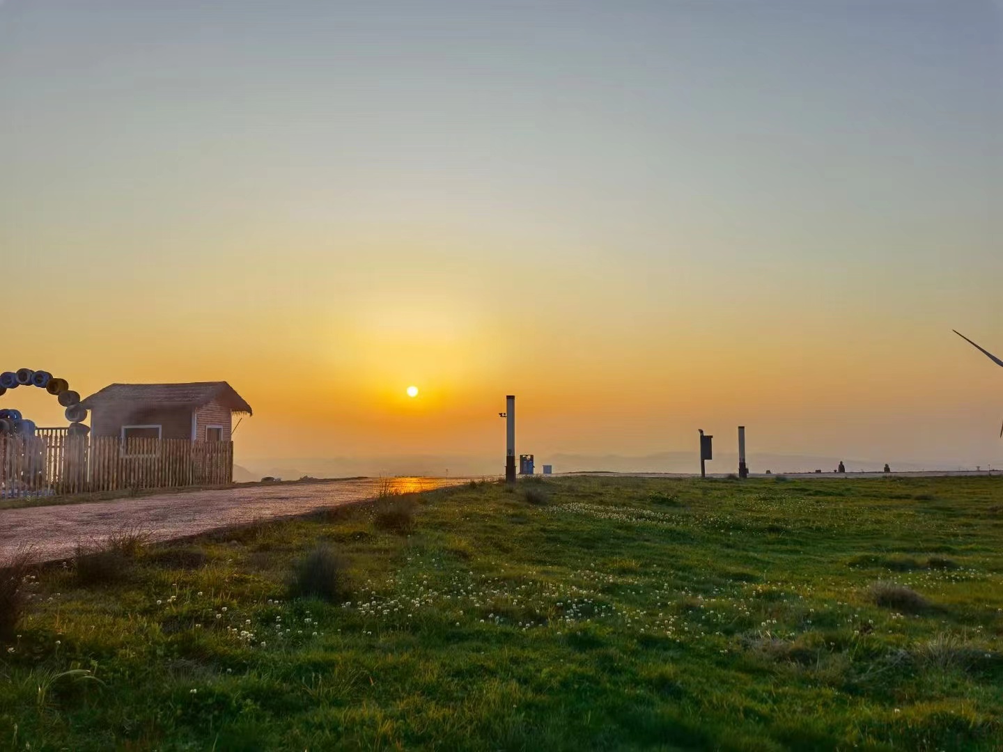 丽江|值得一去的宝藏小众景点【龙里油画大草原】