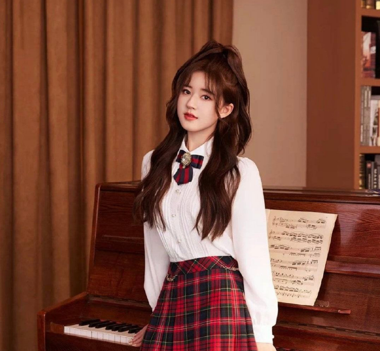 赵丽颖|内娱甜妹有多美？赵丽颖惊艳谭松韵元气，田曦薇和赵露思争议大！