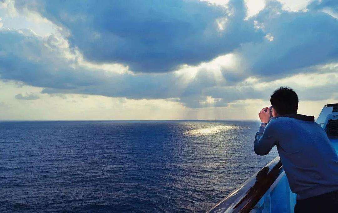 |年轻人开始意识到，工作的意义不是简单找一份工作