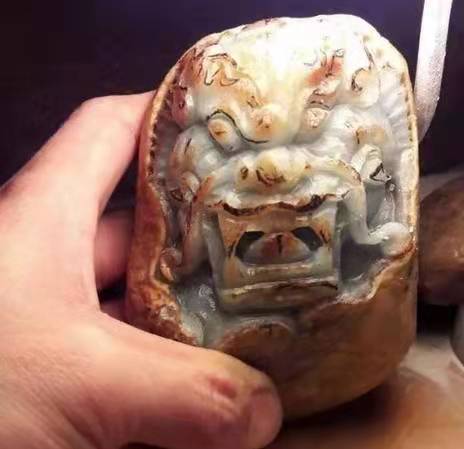艺术品|盛气凌人,翡翠原石能雕刻而不剥落吗?