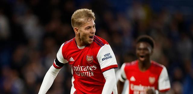 英超|从0-1到4-2！英超三冠王反弹，争四大战94亿对决，取胜=甩C罗6分