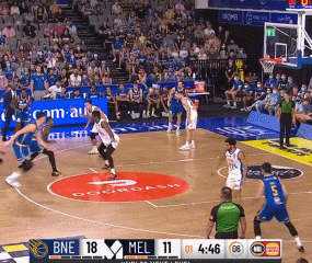 nbl|爆了！差点100%命中率！NBL生涯最强一战！他的扣篮不比周琦差