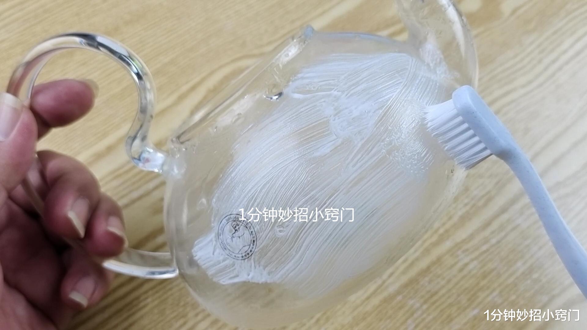 老年斑|买牙膏，这三种牙膏最好不要买，不少家庭还在用，看看家里有没