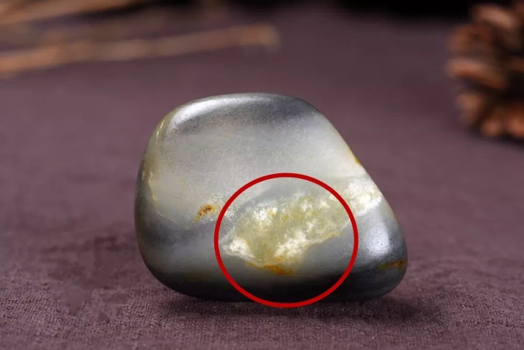 和田玉籽料|玩“残玉”，你胆子真大！