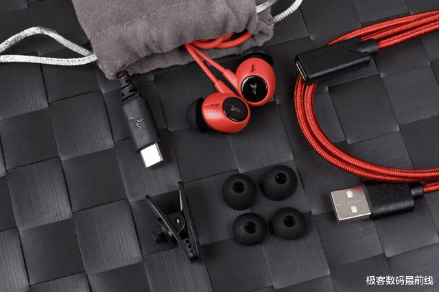 S-400|200元就有专业FPS游戏耳机体验？让硕美科S400带你飞