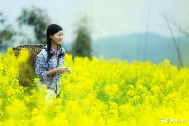 李春波|还记得《小芳》原唱李春波吗?沉寂20年娶小芳本人,娇妻背景强