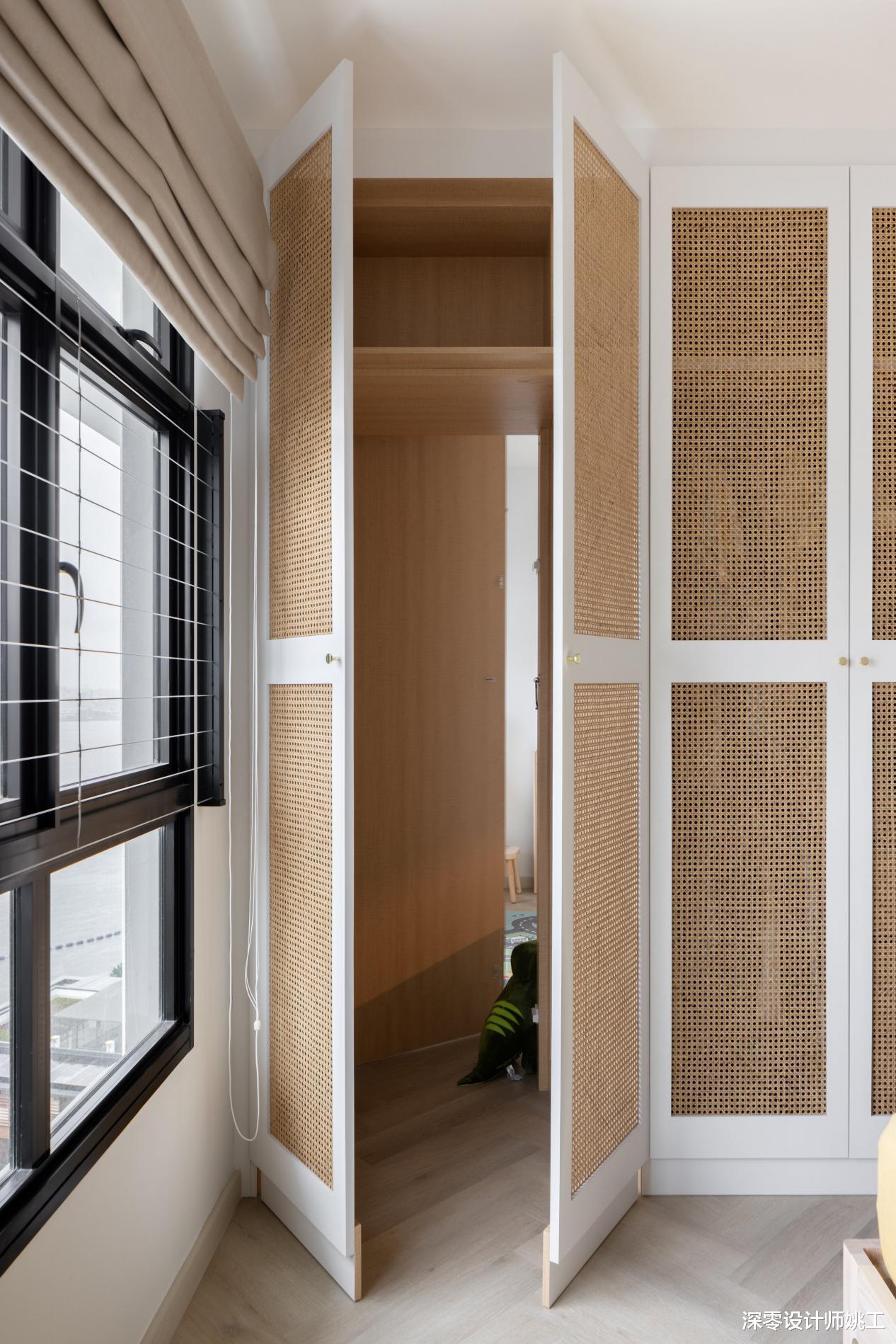 他家客餐结合,主卧藤编柜门颜值高,儿童房洞洞板上墙灵活性好