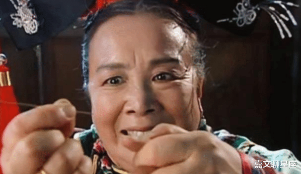 靳东|“容嬷嬷”年轻时竟是校花？本以为是开玩笑，看到照片后被惊艳了