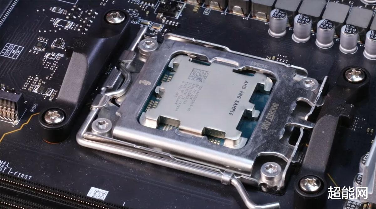 小米科技|微星演示Zen 4处理器安装方法，终于看到AM5接口长什么样了