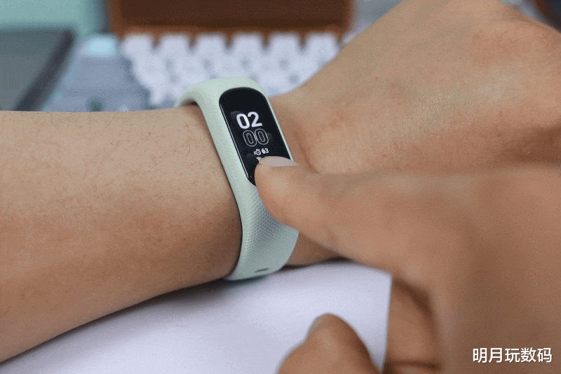 Twitter|全天候健康监护，GarminSmart 5运动健康手环体验