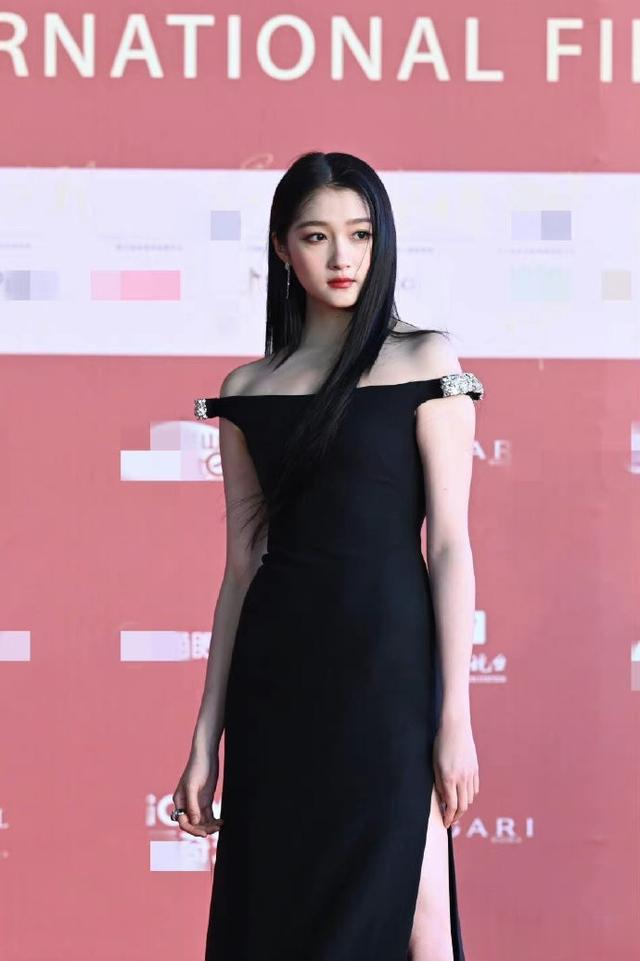 生图|你可以永远相信内娱女明星的生图！随手一拍都像精修图一样