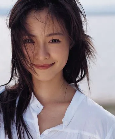 江一燕|江一燕的“消亡史”:从万众宠爱,到“臭名远扬”“声名狼藉”!