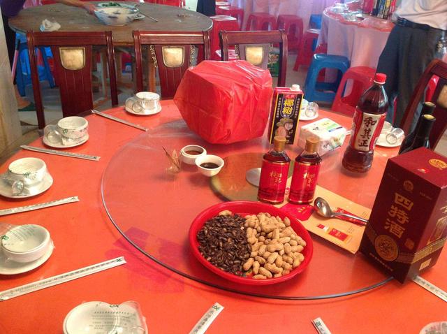 重庆男子参加儿子升学宴被灌酒,熟睡中身亡,现场7人被告